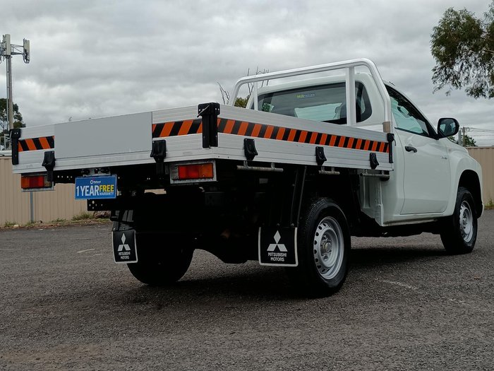2019 Mitsubishi Triton GLX