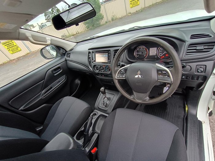 2019 Mitsubishi Triton GLX