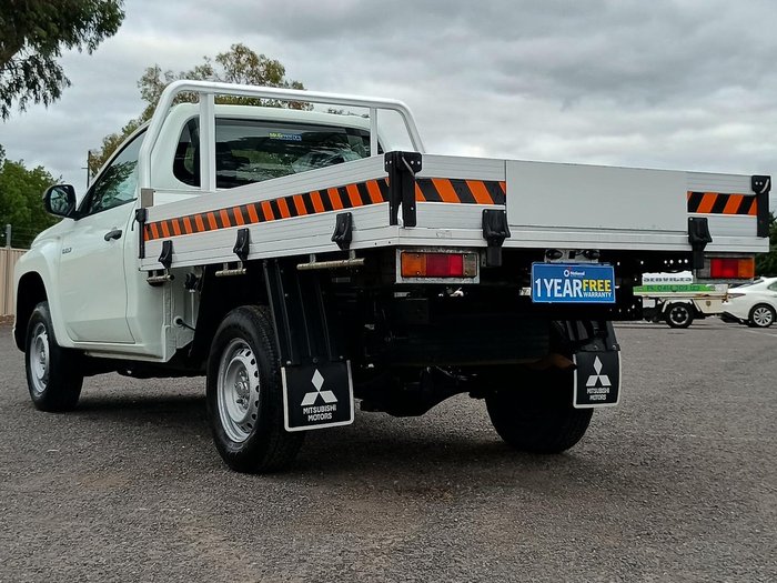 2019 Mitsubishi Triton GLX