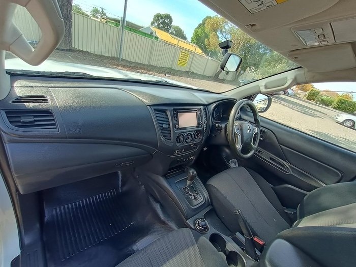 2019 Mitsubishi Triton GLX