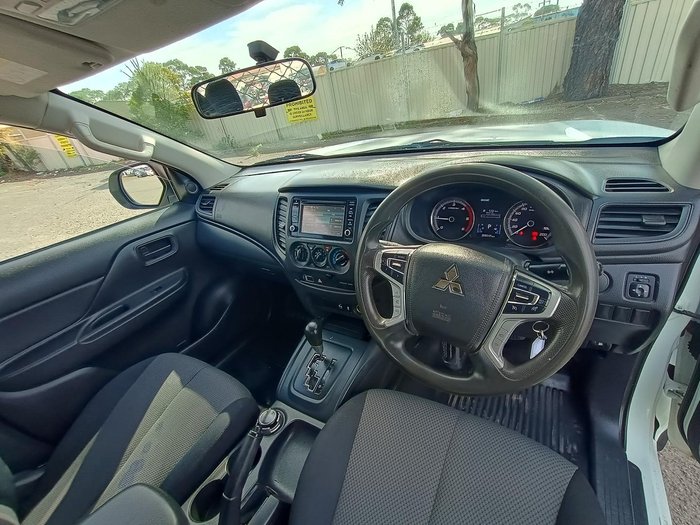 2019 Mitsubishi Triton GLX