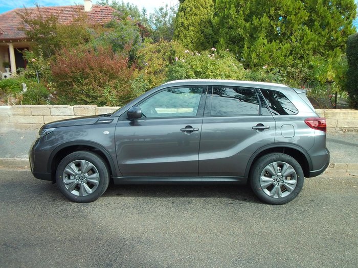 2025 Suzuki Vitara Turbo Hybrid