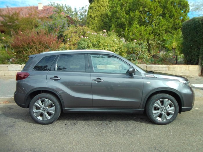 2025 Suzuki Vitara Turbo Hybrid