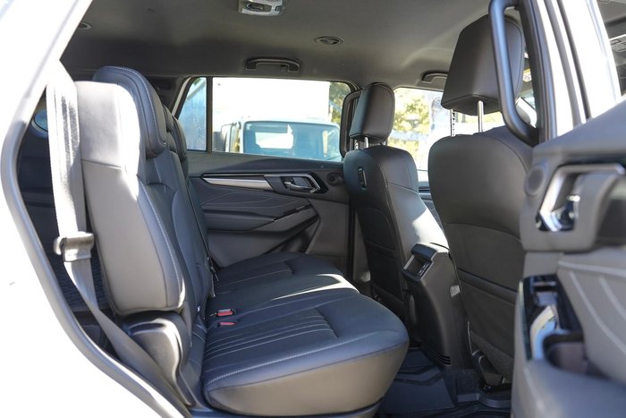 2025 Isuzu MU-X LS-T