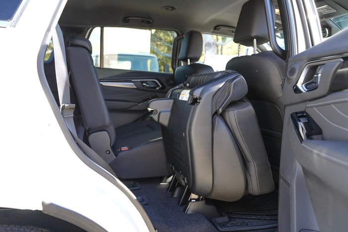 2025 Isuzu MU-X LS-T