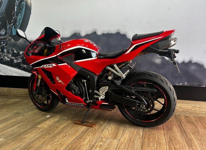 2017 Honda CBR600RR RED