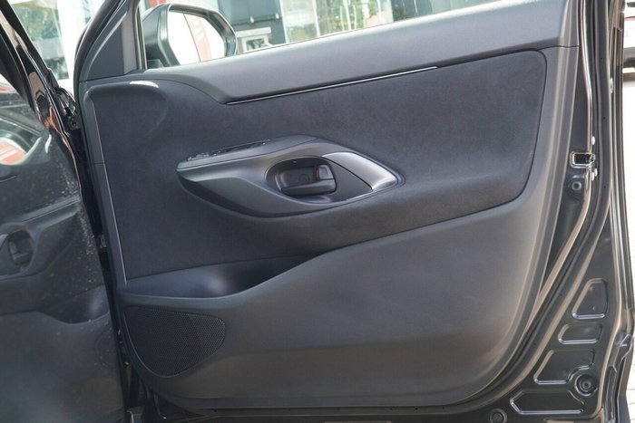 2025 Toyota Yaris Cross Urban
