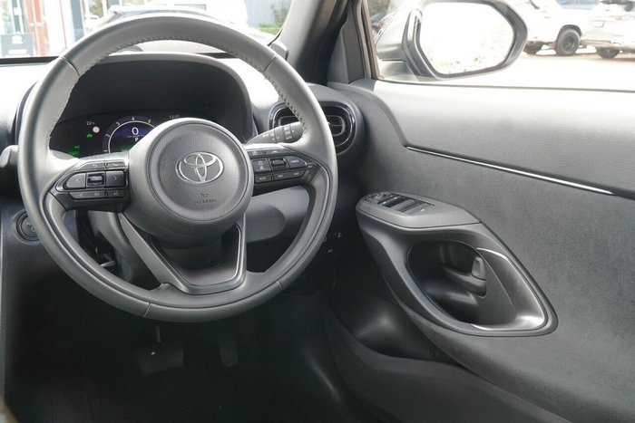 2025 Toyota Yaris Cross Urban