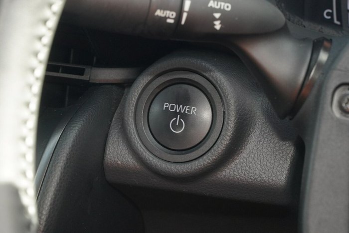 2023 Toyota C-HR GXL