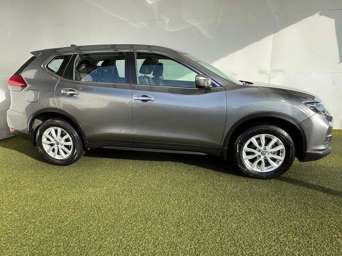 2022 Nissan X-TRAIL ST