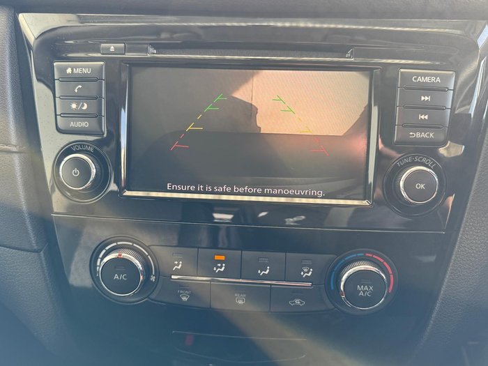 2022 Nissan X-TRAIL ST