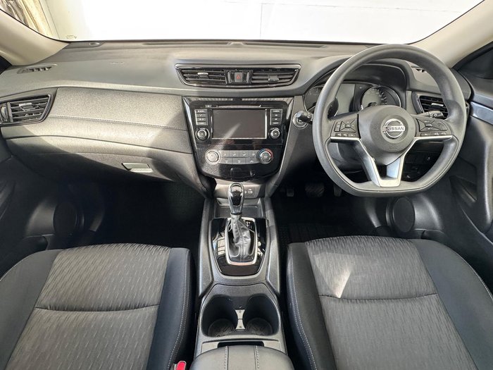 2022 Nissan X-TRAIL ST