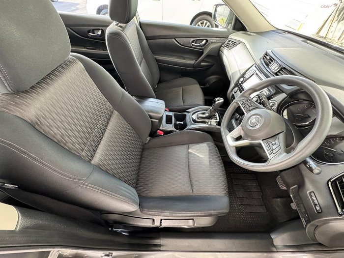 2022 Nissan X-TRAIL ST