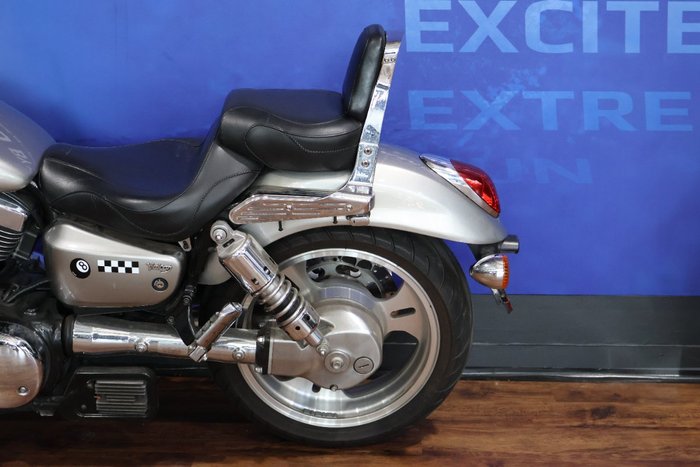 2003 Kawasaki VULCAN 1500 MEAN STREAK Silver