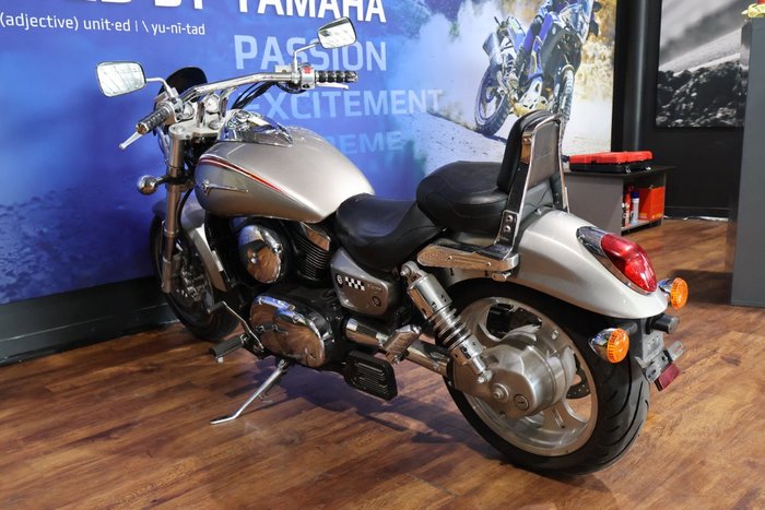 2003 Kawasaki VULCAN 1500 MEAN STREAK Silver