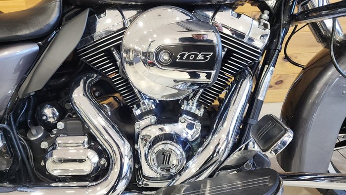 2014 HARLEY-DAVIDSON FLHX STREET GLIDE