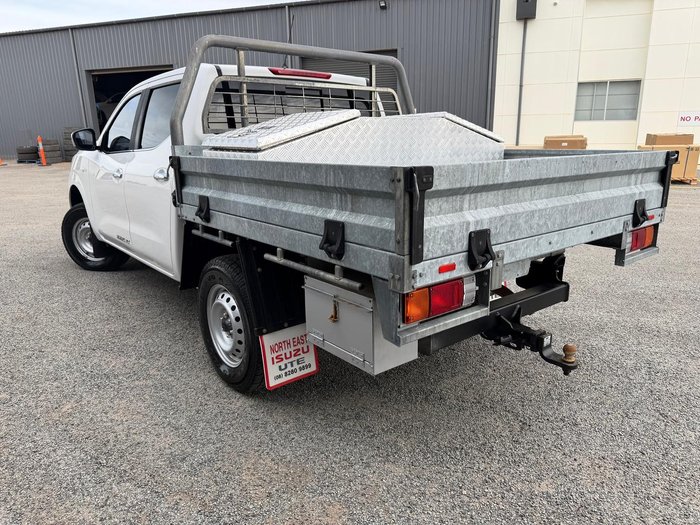 2019 Nissan Navara RX