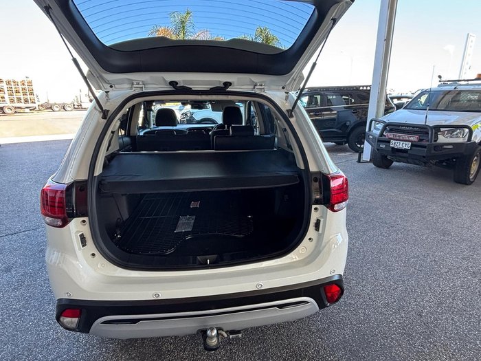 2020 Mitsubishi Outlander LS