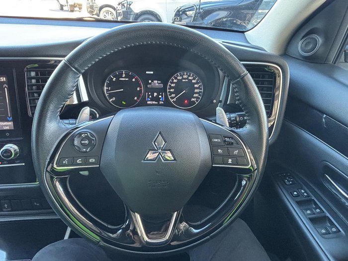 2020 Mitsubishi Outlander LS