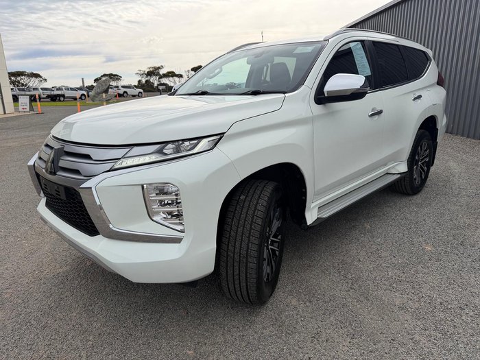 2022 Mitsubishi Pajero Sport