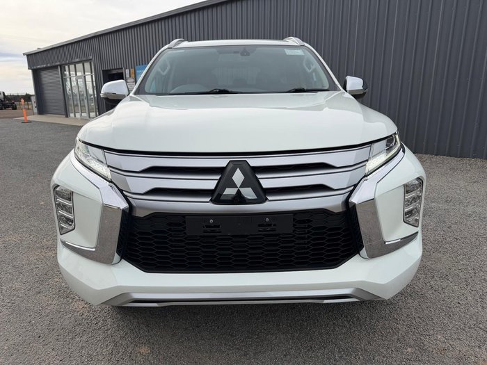 2022 Mitsubishi Pajero Sport