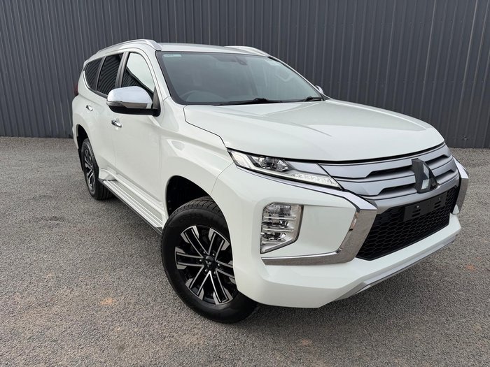 2022 Mitsubishi Pajero Sport