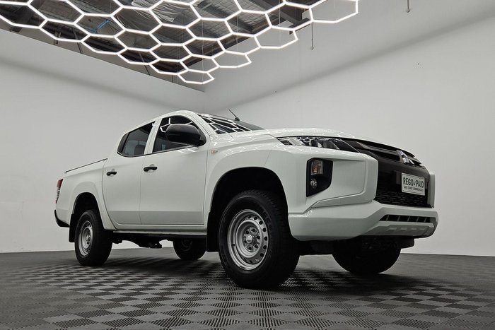 2021 Mitsubishi Triton GLX