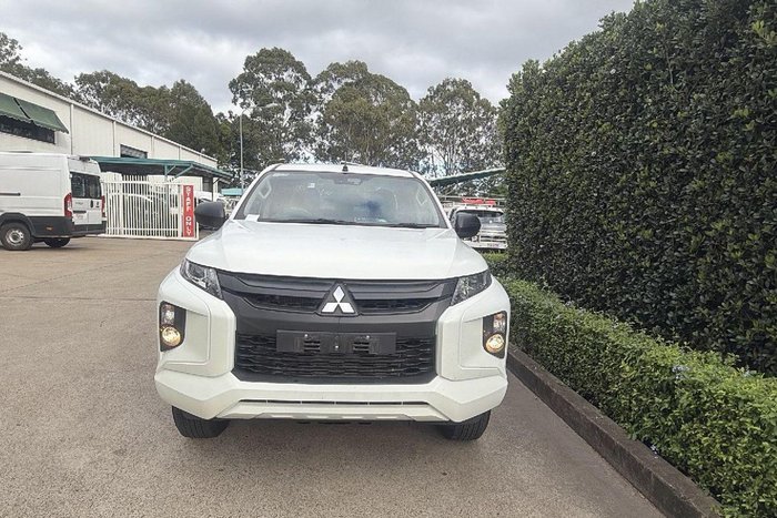 2021 Mitsubishi Triton GLX