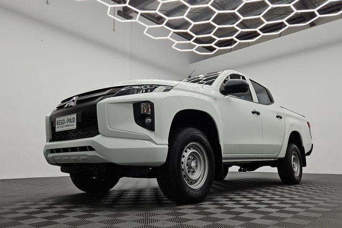 2021 Mitsubishi Triton GLX