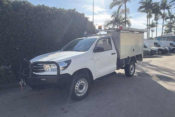 2018 Toyota Hilux SR