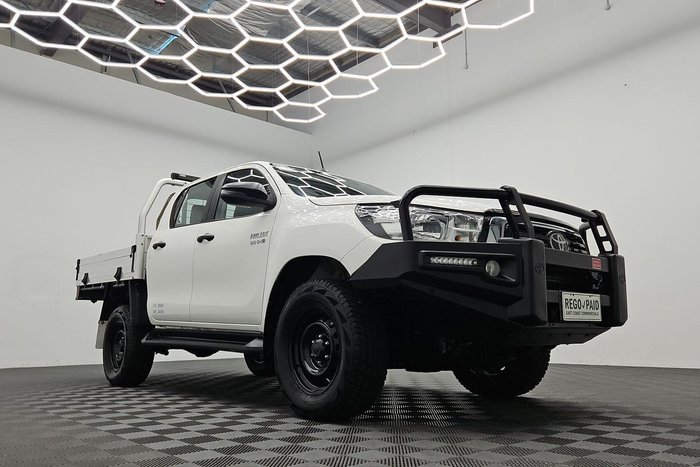 2019 Toyota Hilux SR