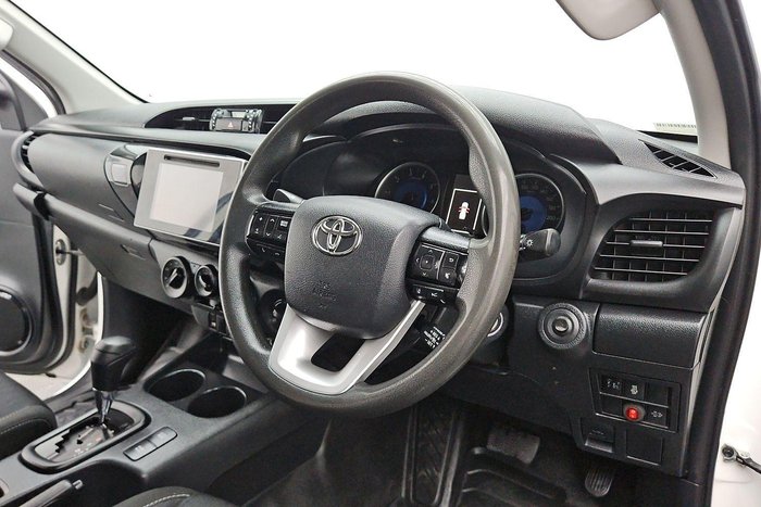 2019 Toyota Hilux SR
