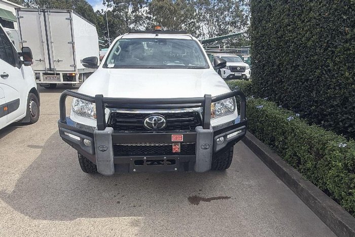 2019 Toyota Hilux SR