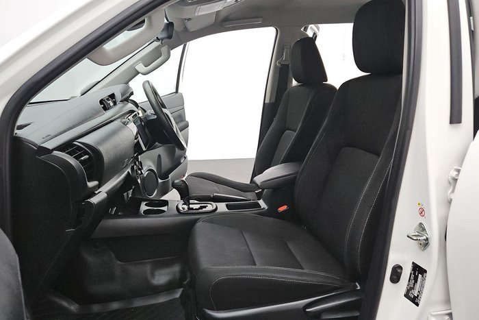 2019 Toyota Hilux SR