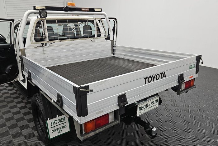 2019 Toyota Hilux SR