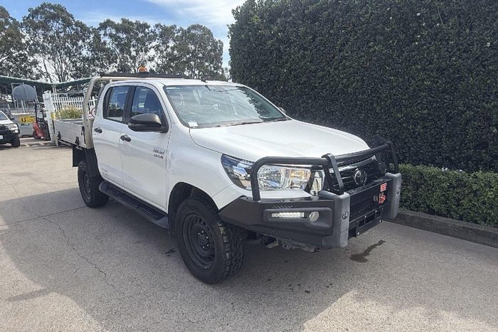 2019 Toyota Hilux SR