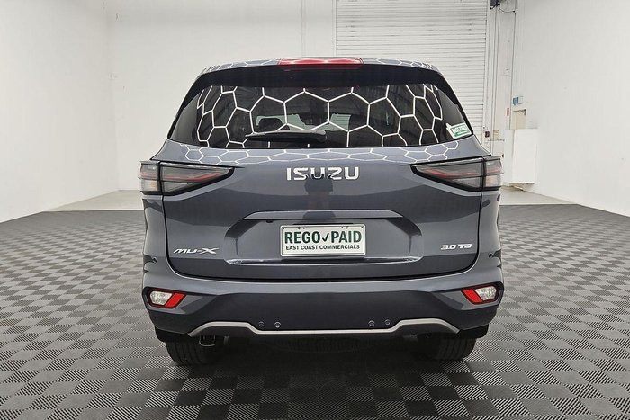 2023 Isuzu MU-X LS-T