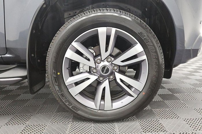 2023 Isuzu MU-X LS-T