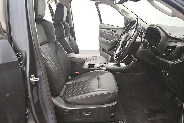 2023 Isuzu MU-X LS-T