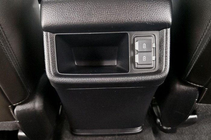 2023 Isuzu MU-X LS-T