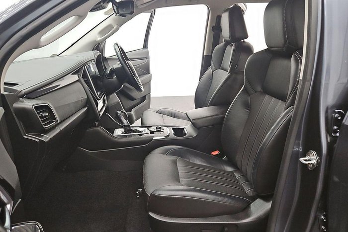 2023 Isuzu MU-X LS-T