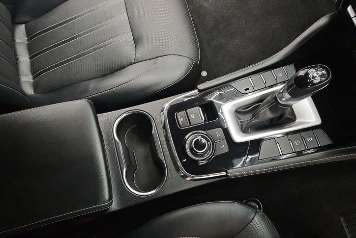 2023 Isuzu MU-X LS-T