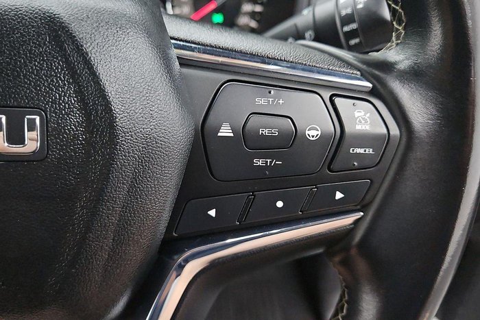 2023 Isuzu MU-X LS-T