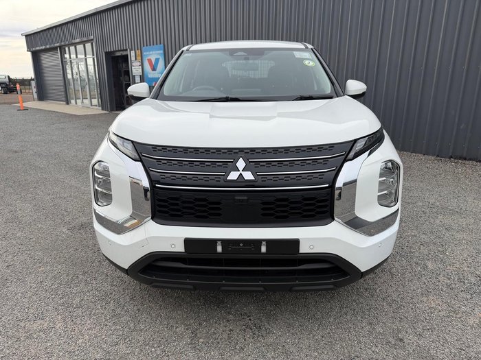 2023 Mitsubishi Outlander