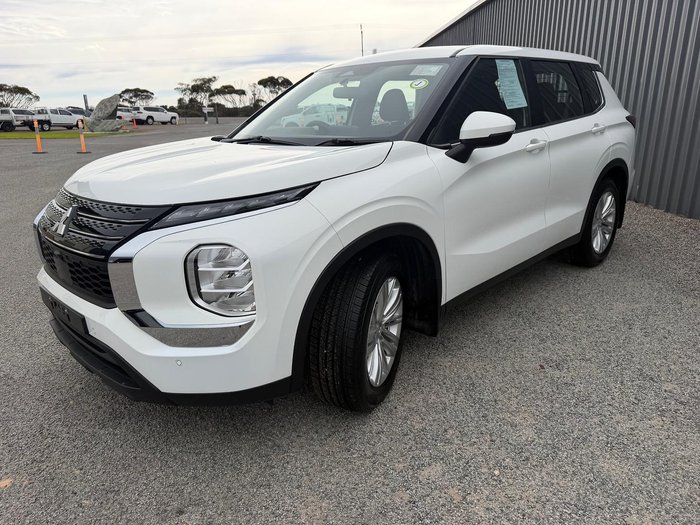 2023 Mitsubishi Outlander