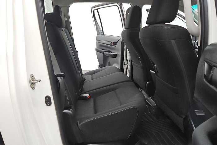 2021 Toyota Hilux SR