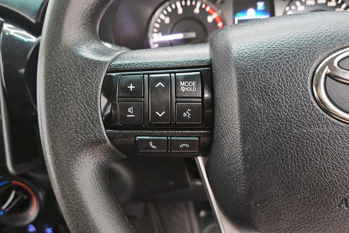 2021 Toyota Hilux SR