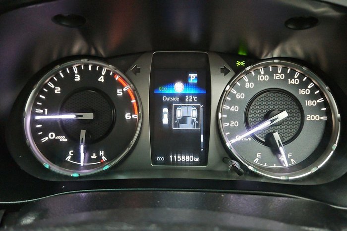 2021 Toyota Hilux SR