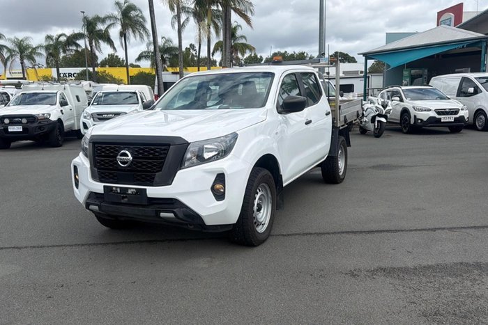 2022 Nissan Navara SL