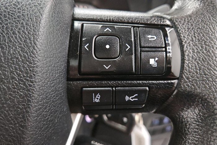 2020 Toyota Hilux SR